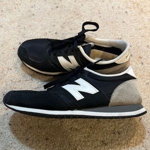 New Balance 420 - Black/Gray/White - Womens